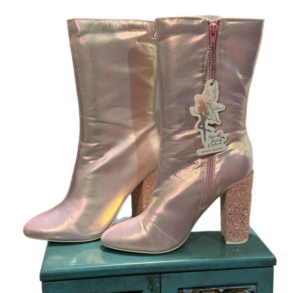 NWOB Sparkl Fairy Couture Lilac Pink Heeled Boots - Size 10